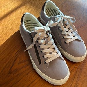 Taos STAR Comfort Gray Canvas Sneakers w/Arch & Metatarsal Support Womens 7.5